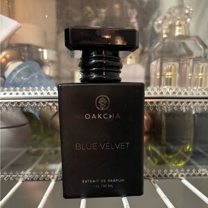 FINAL OFFER Oakcha Blue Velvet